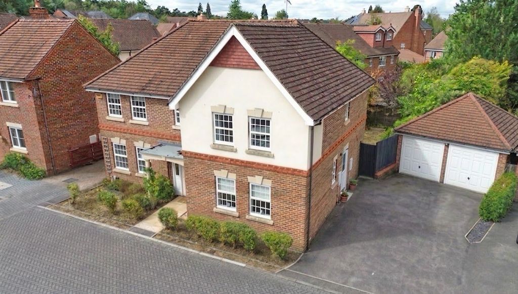 Property photo 1 of 27
