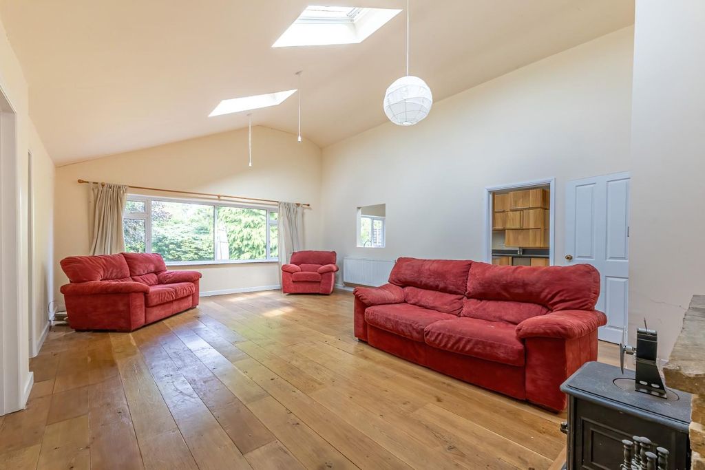 Property photo 2 of 22