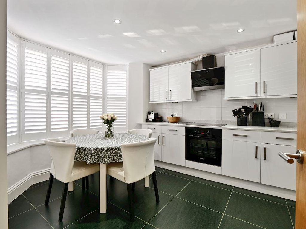 Property photo 1 of 18 Kit 1.Jpg