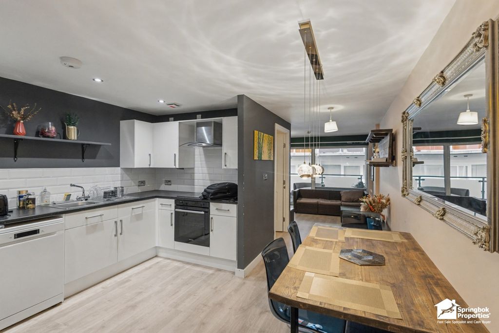 Property photo 1 of 14 Front View