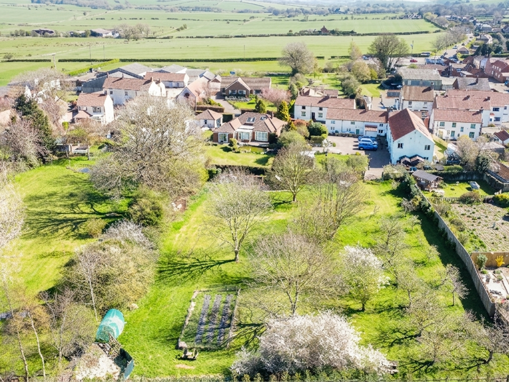 Property photo 3 of 30 Photo 2