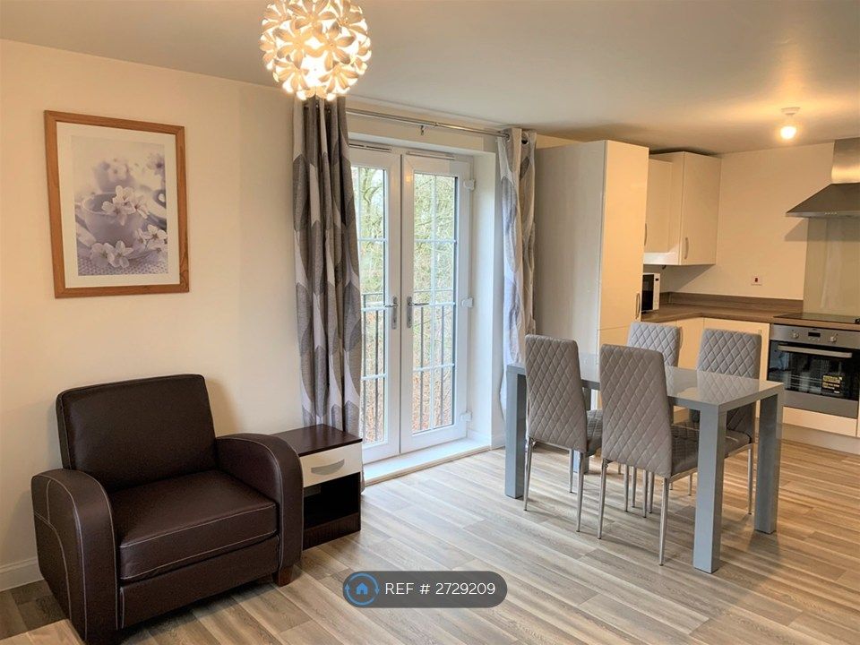 Property photo 3 of 32 Lounge, Dining And Kitchen