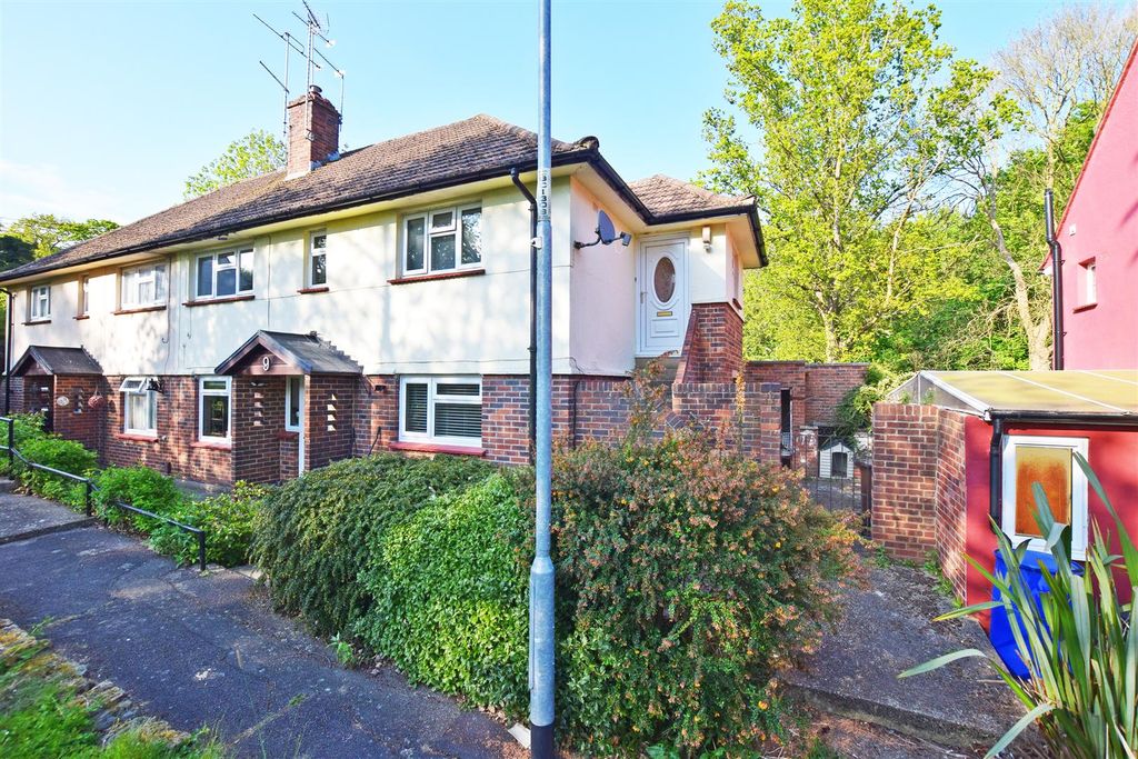 Property photo 1 of 10