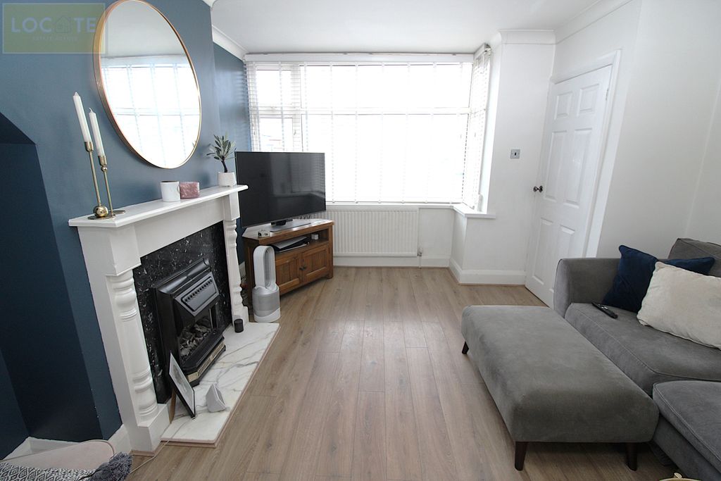 Property photo 2 of 12 Img_8896.Jpg