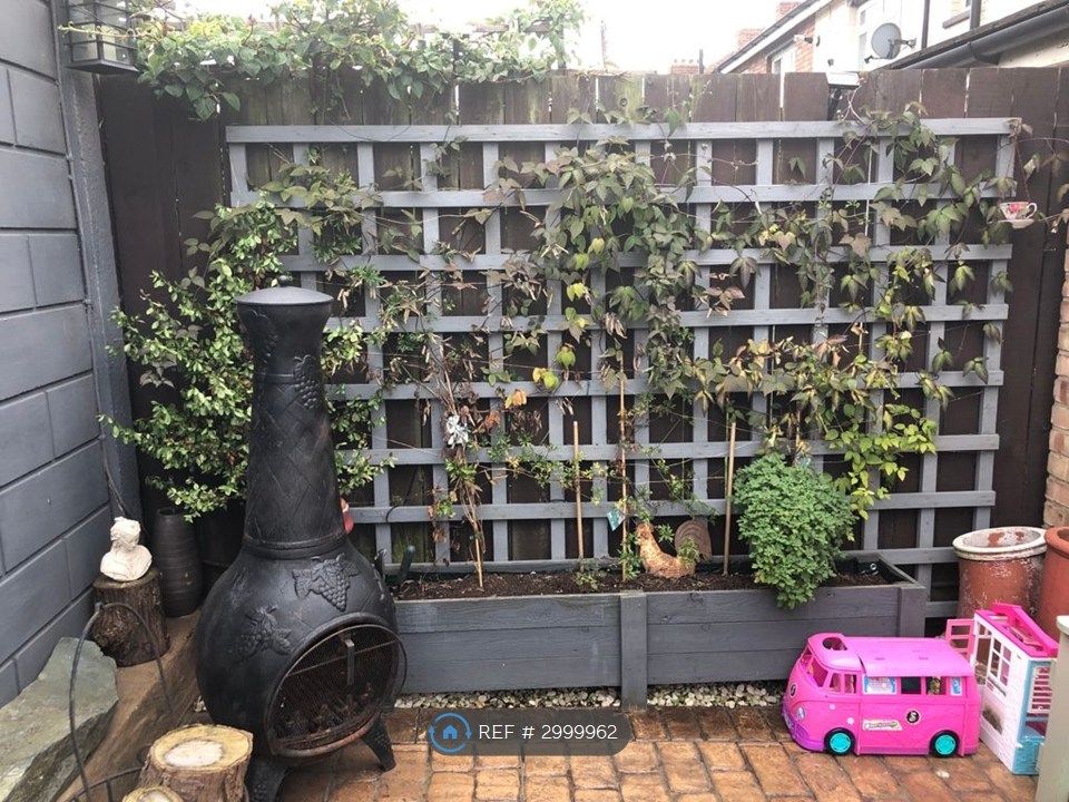 Property photo 2 of 19 Garden