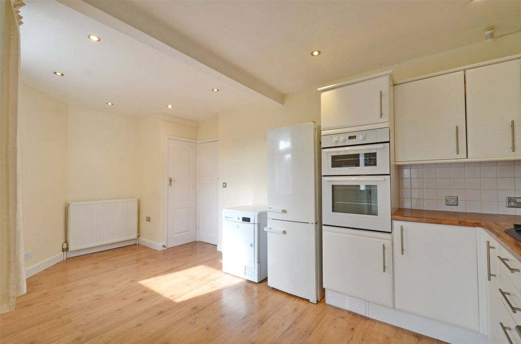Property photo 2 of 12 Picture No. 04