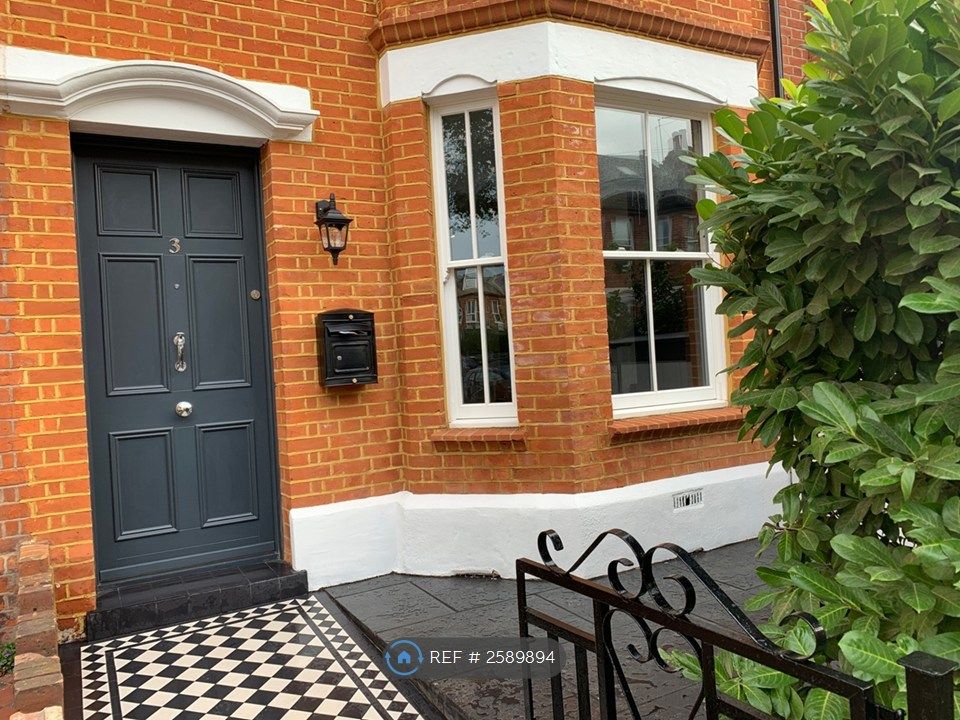 Property photo 2 of 13