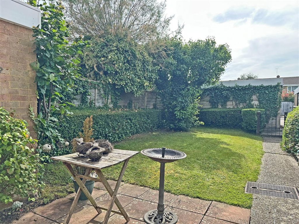 Property photo 3 of 19