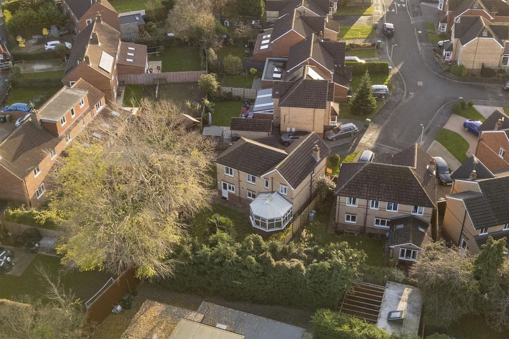 Property photo 3 of 34 16_The_Orchard__28.Jpg