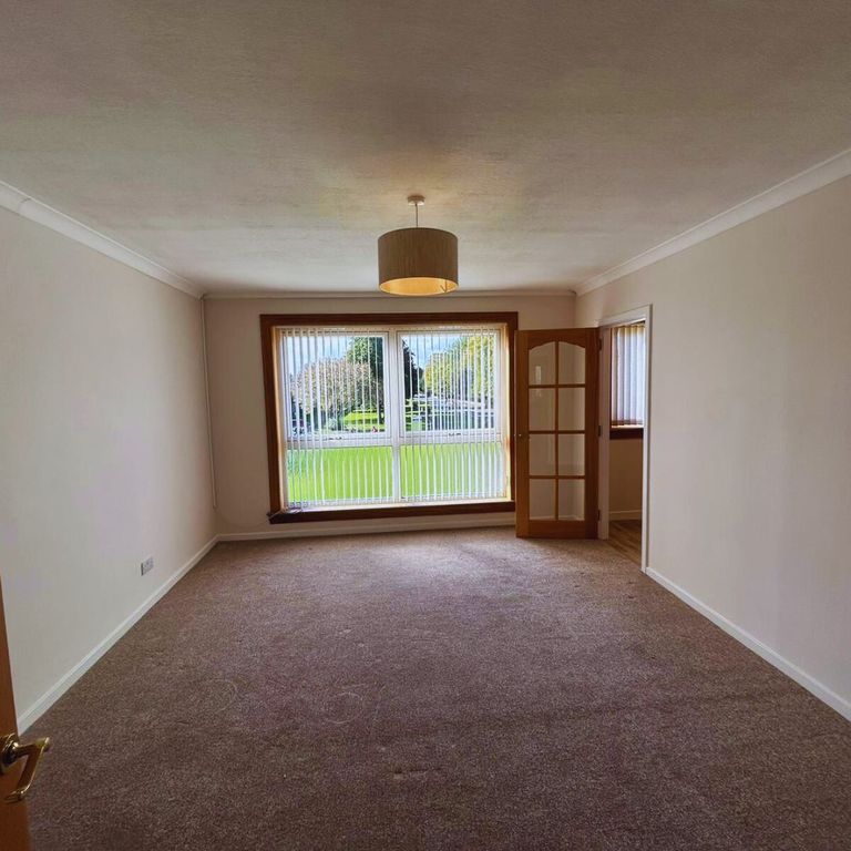 Property photo 3 of 15 7