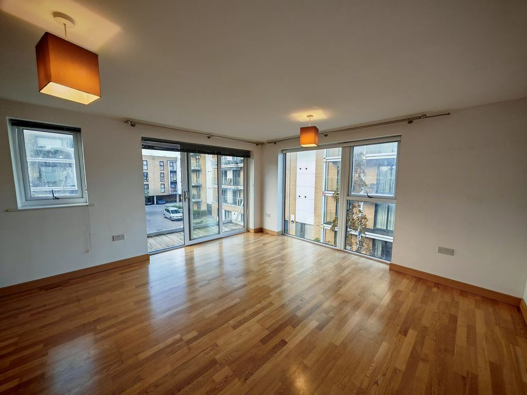 Property photo 2 of 9