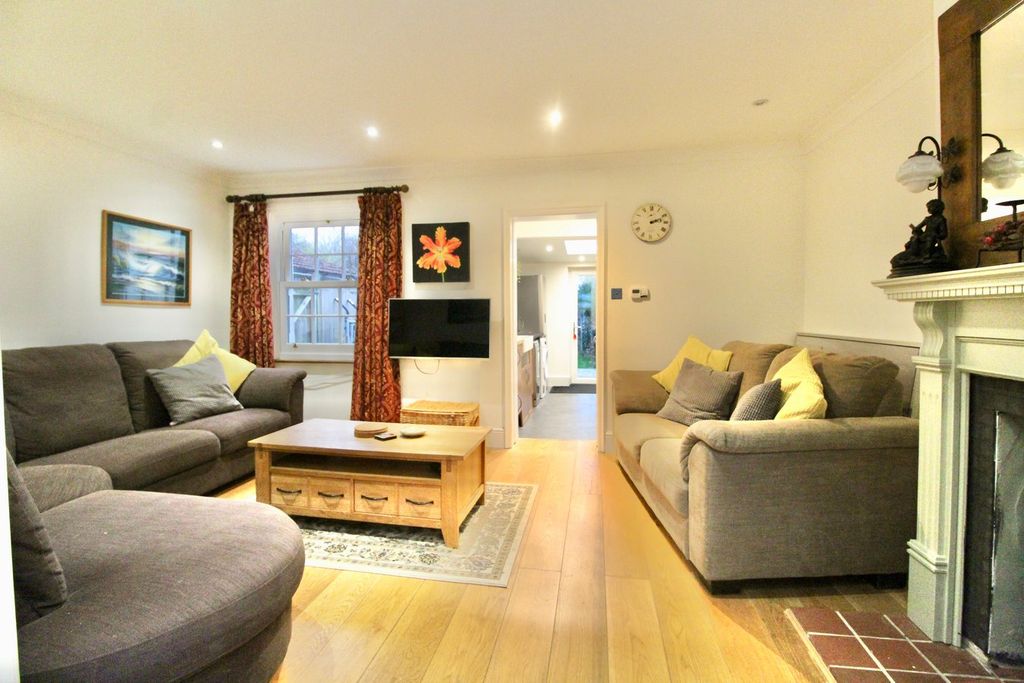 Property photo 3 of 16