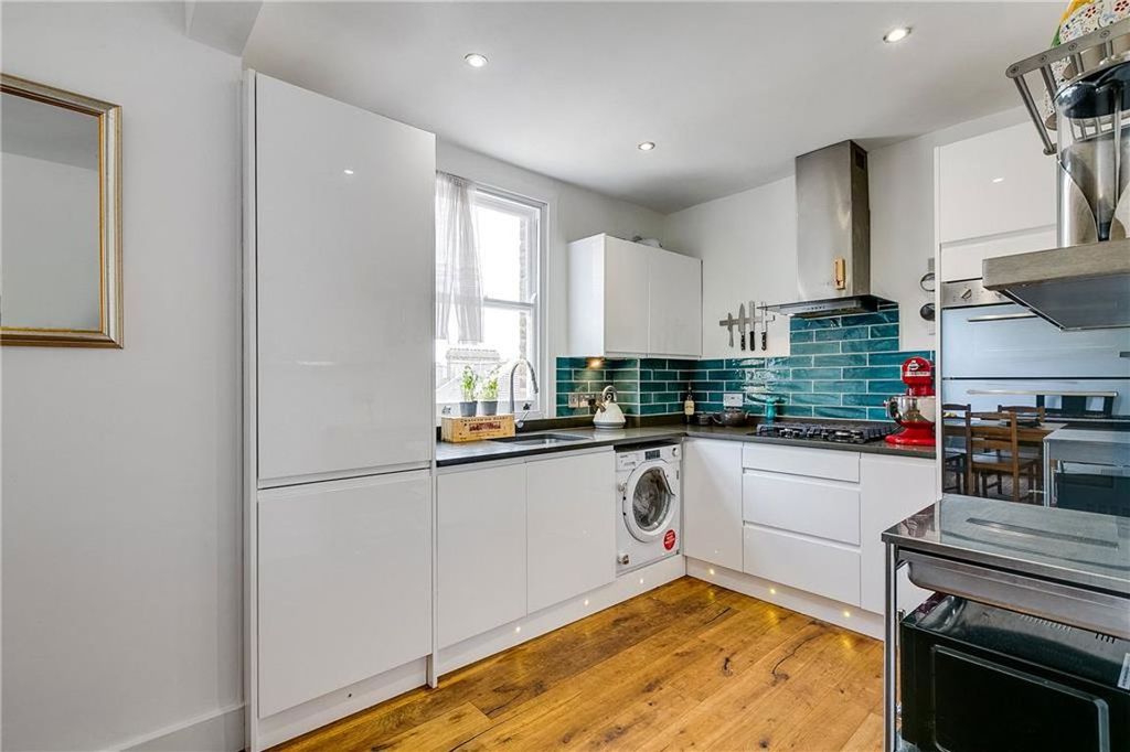 Property photo 3 of 6