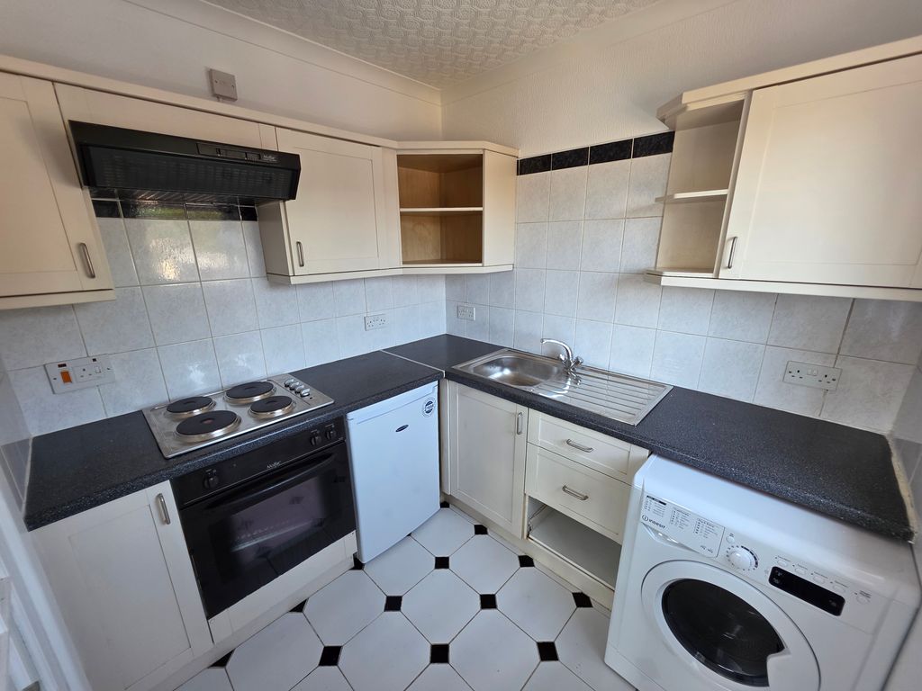 Property photo 2 of 5