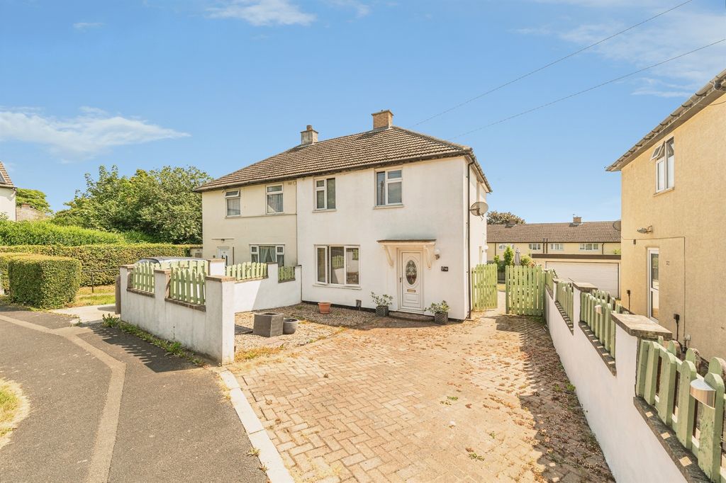 Property photo 1 of 13