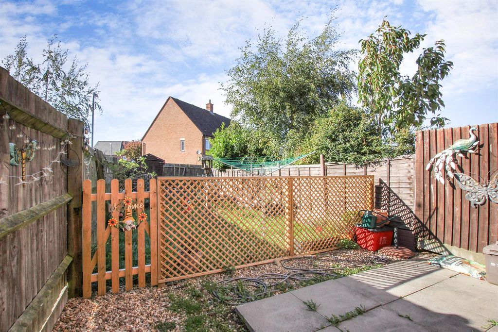 Property photo 2 of 14 Garden