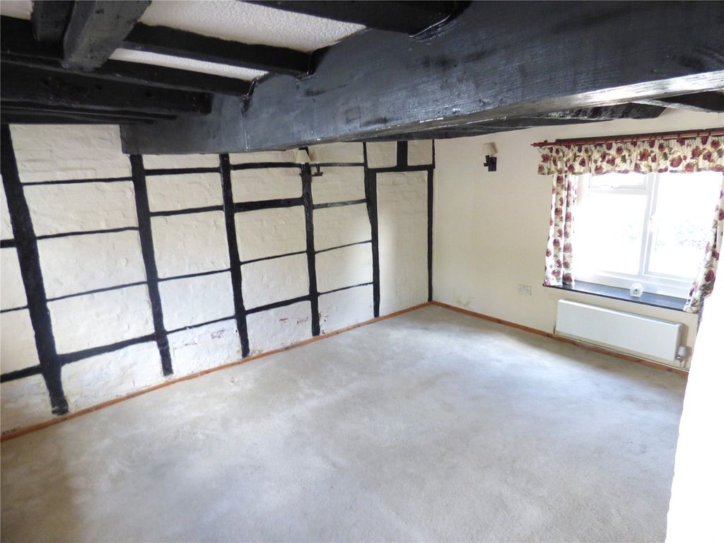 Property photo 3 of 16 Living Room