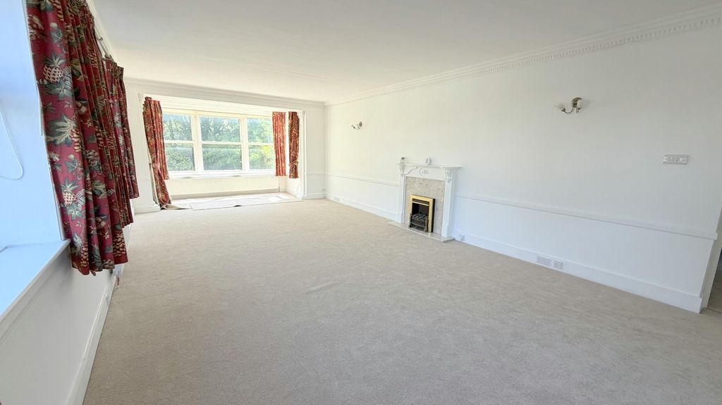 Additional image 4 of 3 bed flat for saleSt. Johns Road, Meads, Eastbourne BN20