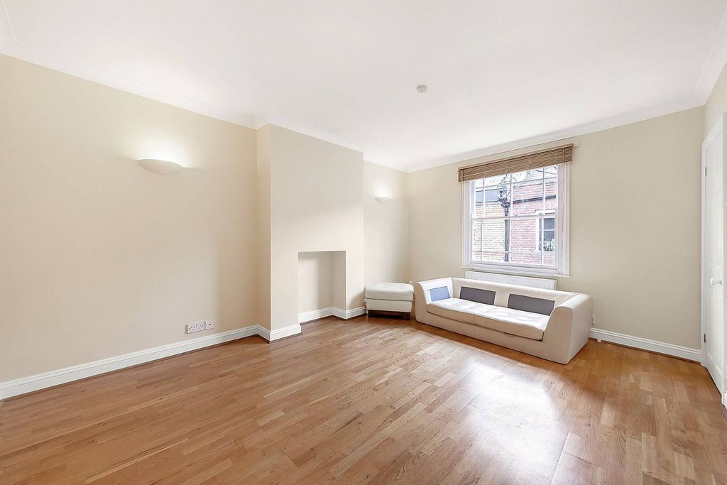 Property photo 2 of 9