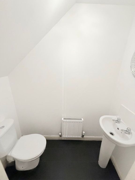 Property photo 3 of 24