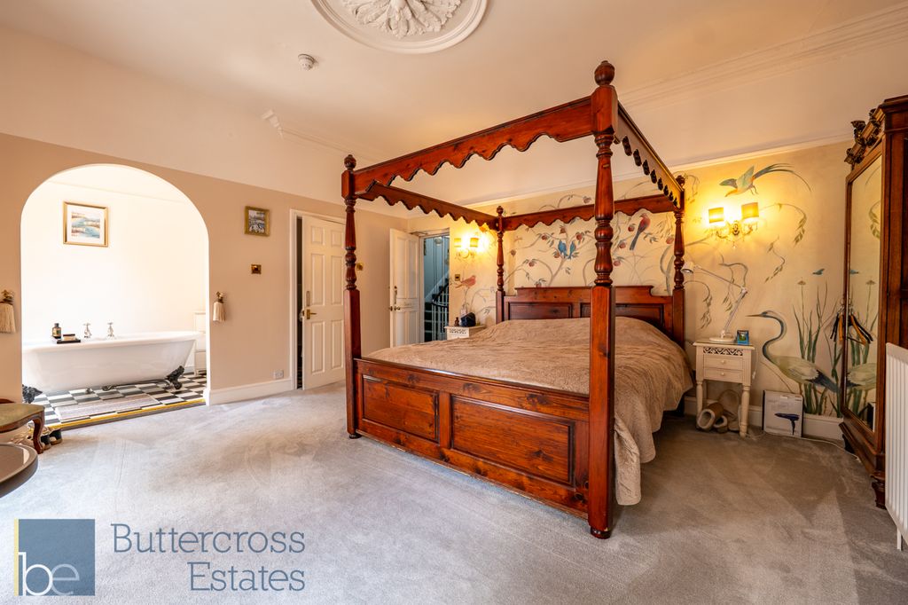 Property photo 2 of 39 Master Bedroom