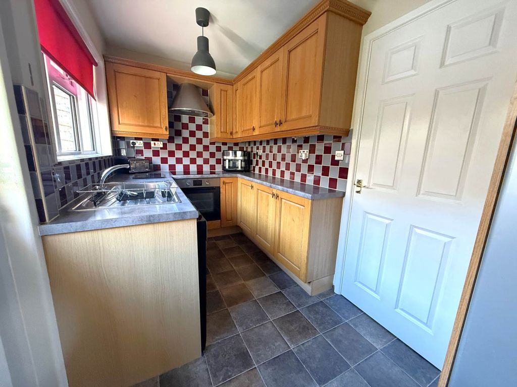 Property photo 3 of 13