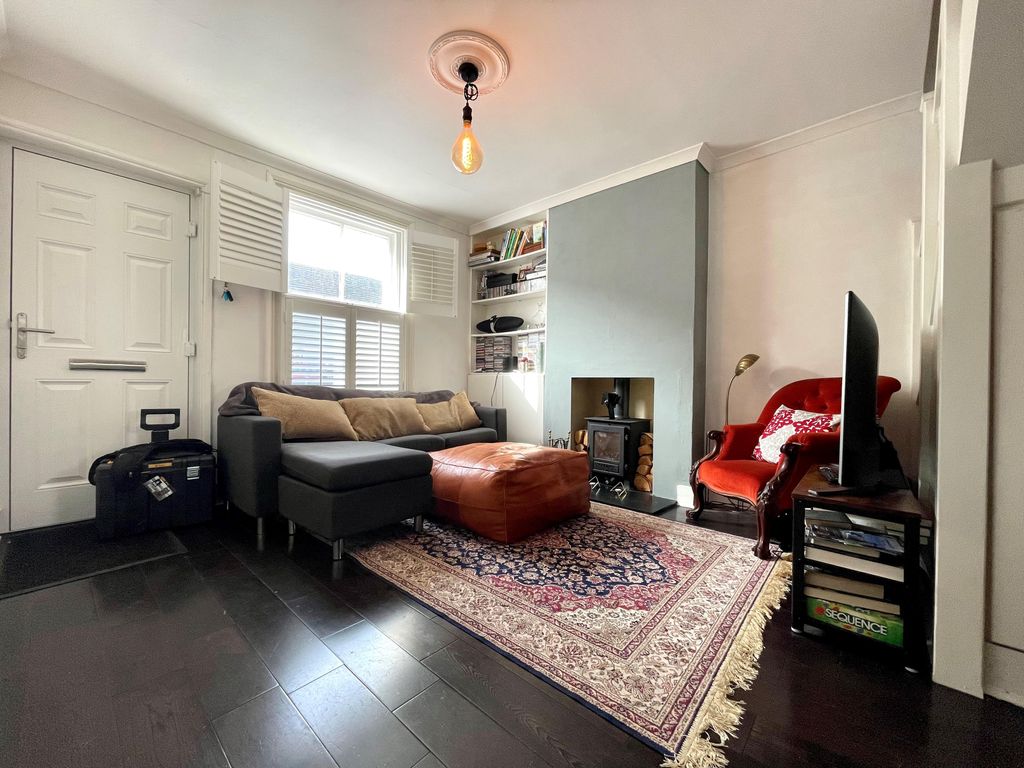 Property photo 3 of 11 Living Room