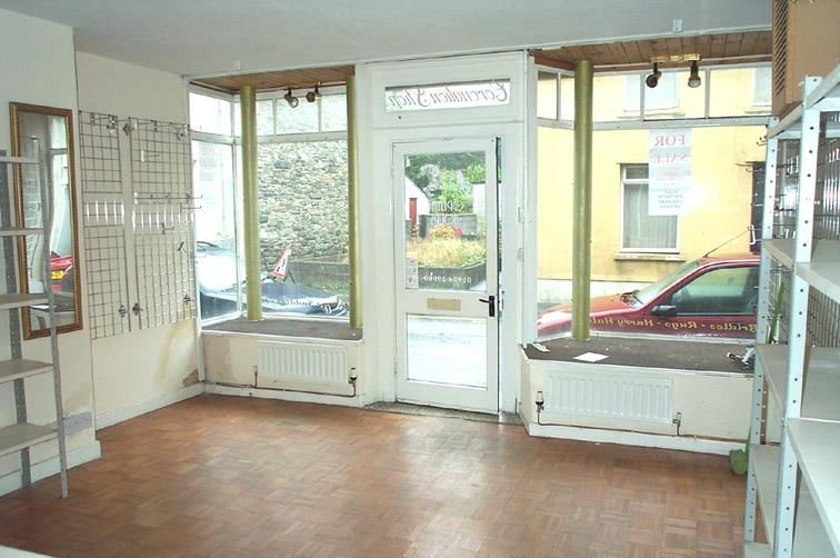 Property photo 3 of 27 Retail Shop