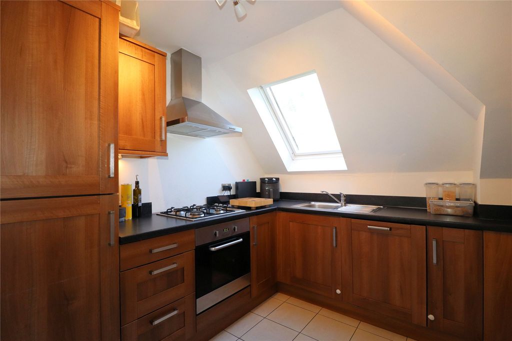 Property photo 2 of 12 Picture No. 16