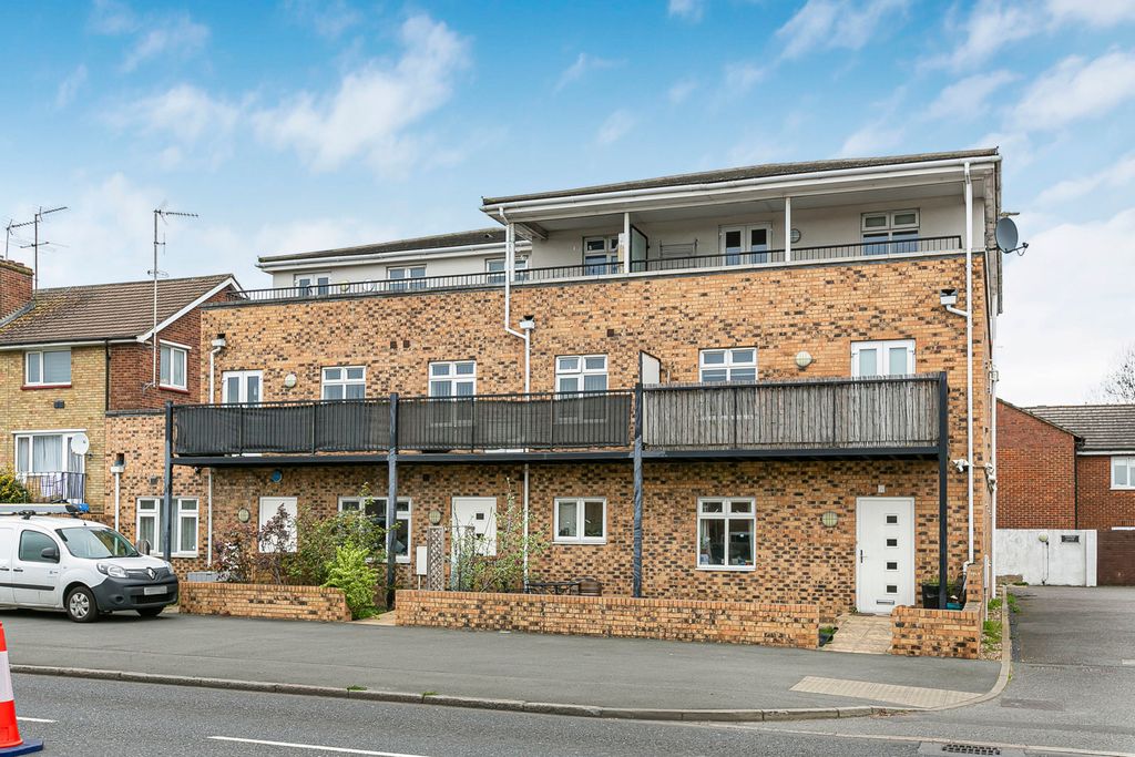 Property photo 1 of 12 Exterior