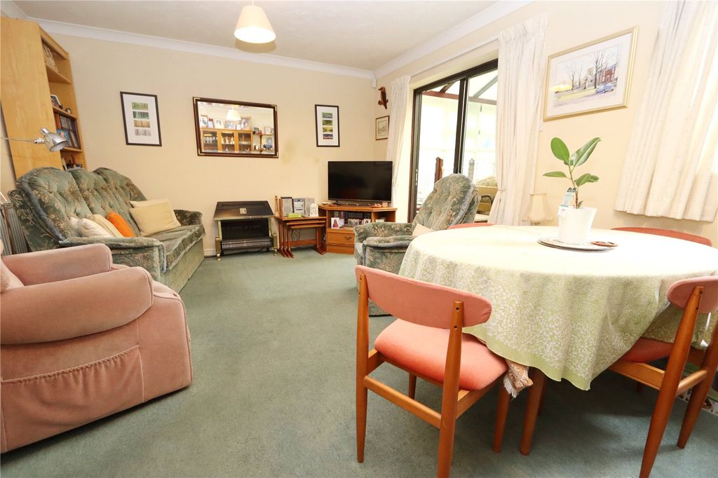 Property photo 3 of 11 Picture No. 09