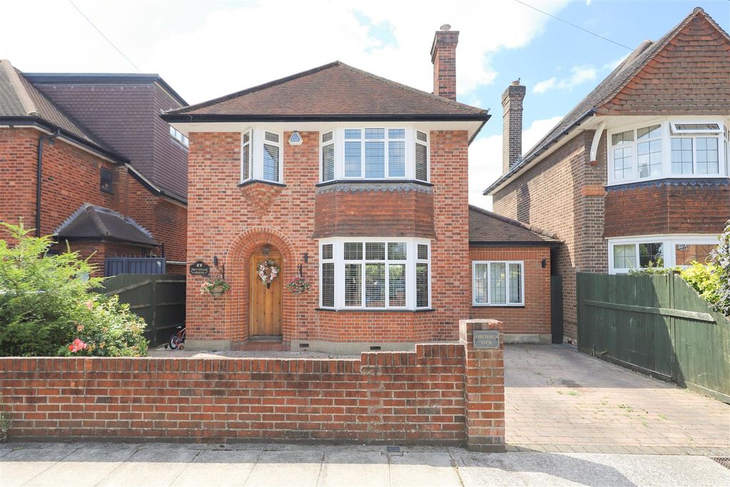 Property photo 1 of 21 External