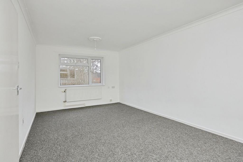 Property photo 3 of 9 Pbox-Img.Jpg