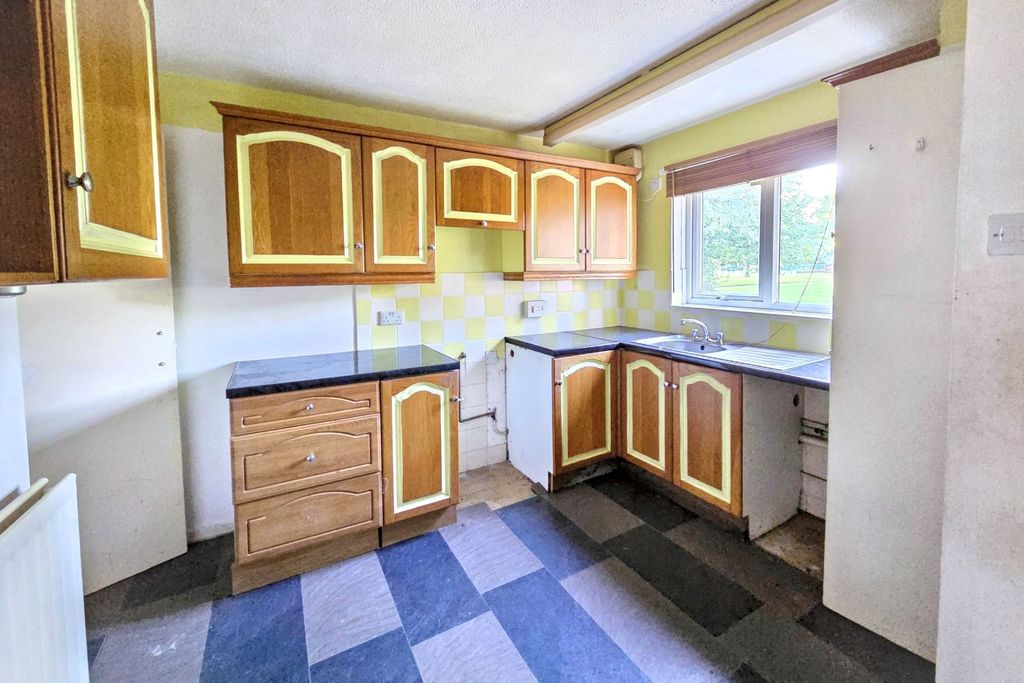 Property photo 3 of 19 23 Bowlingfield, Ingol, Preston, Pr2 7Dd