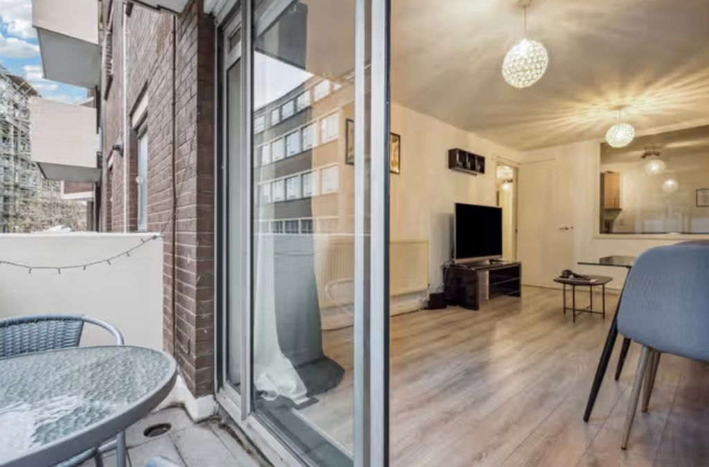 Property photo 2 of 12