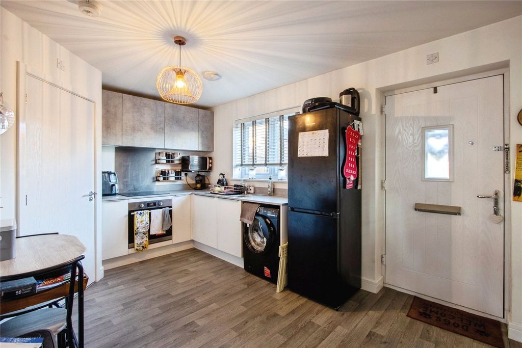 Property photo 3 of 16 Picture No. 04