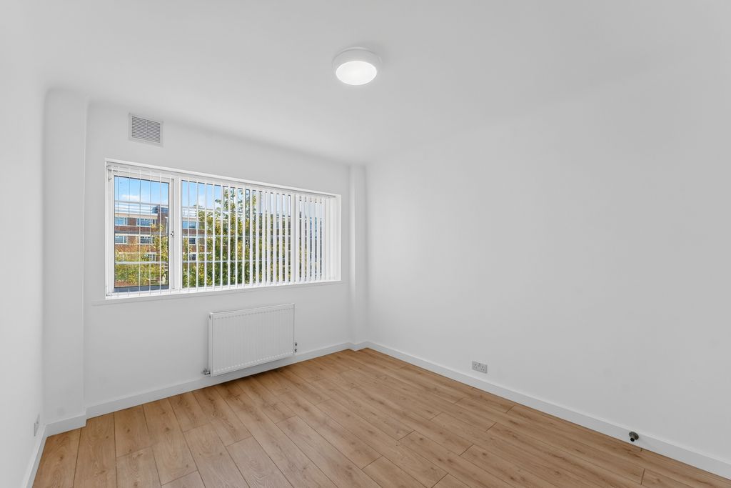 Property photo 2 of 12 Pbox-Img.Jpg