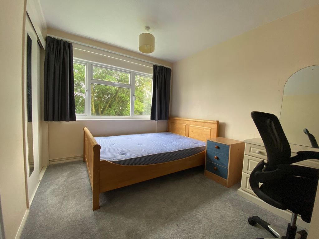 Property photo 2 of 4 Bedroom 2