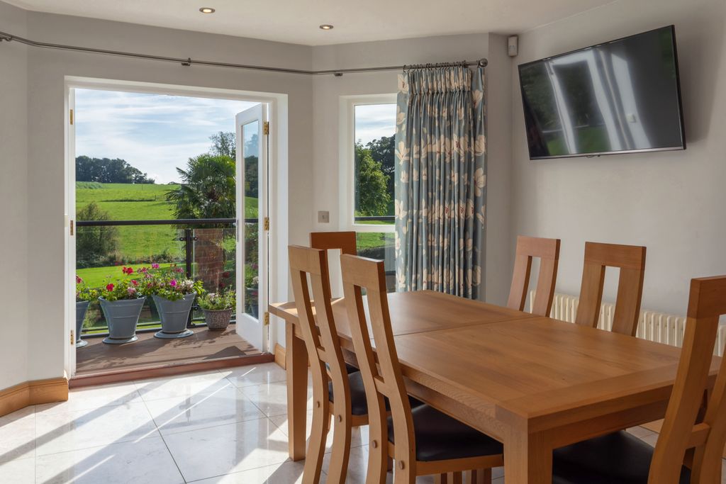 Additional image 11 of 5 bed detached house for saleChelford Road, Prestbury, Macclesfield, Cheshire SK10