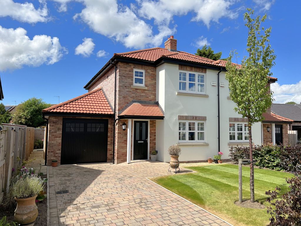 Property photo 1 of 24