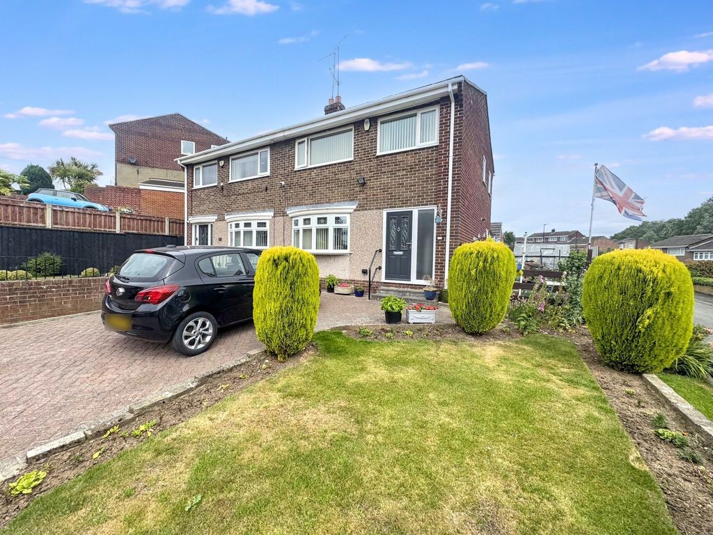 Property photo 1 of 25