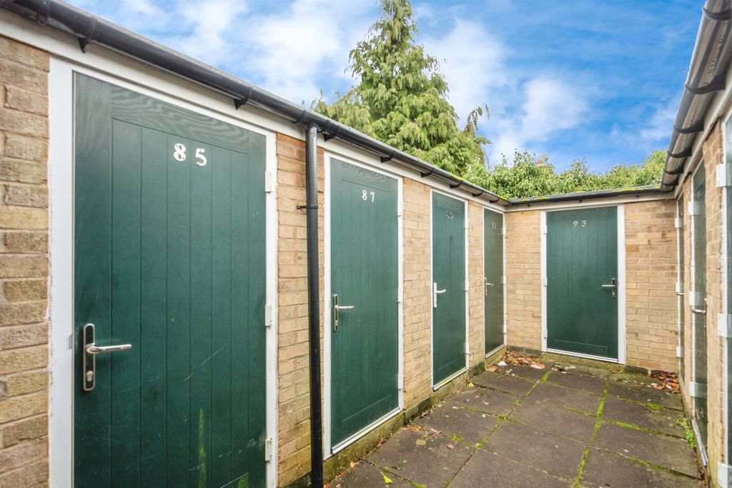 Property photo 2 of 13