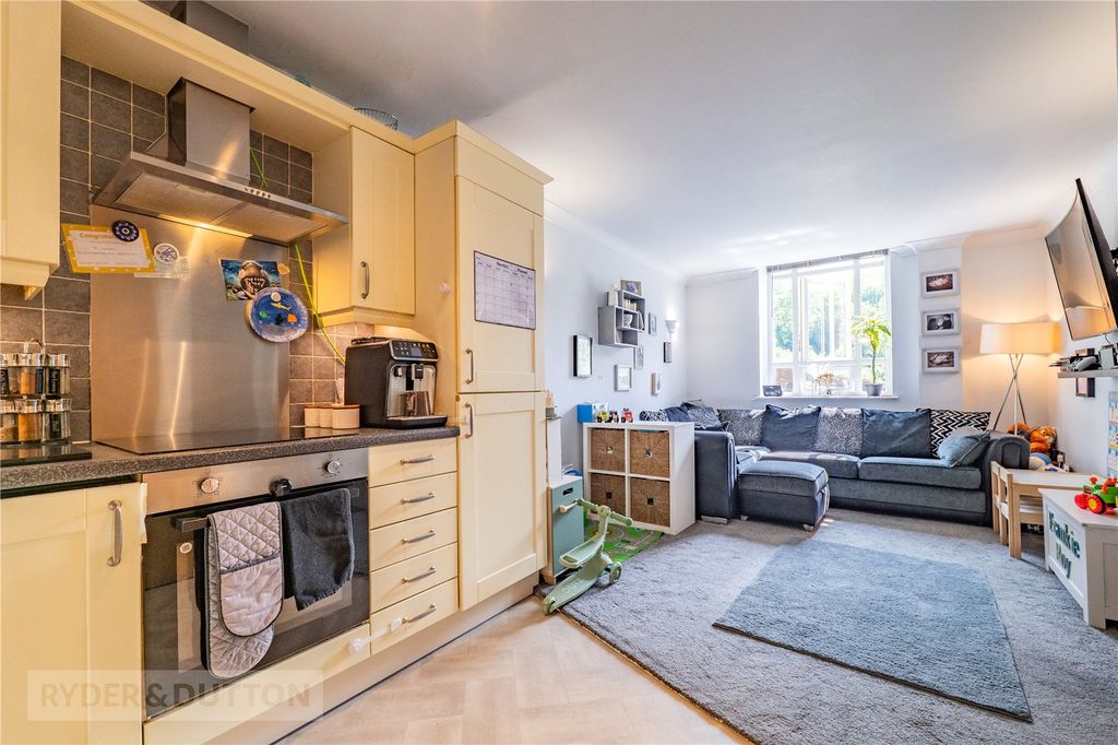 Property photo 3 of 14 Open Plan Living