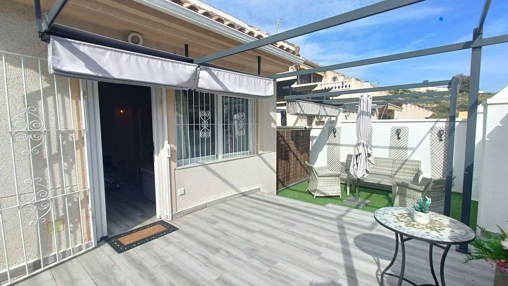 Property photo 1 of 33