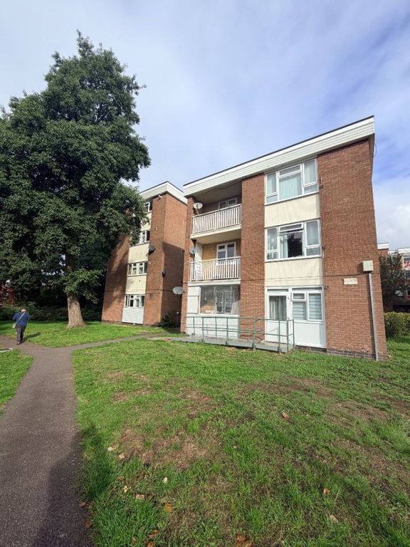Property photo 1 of 2