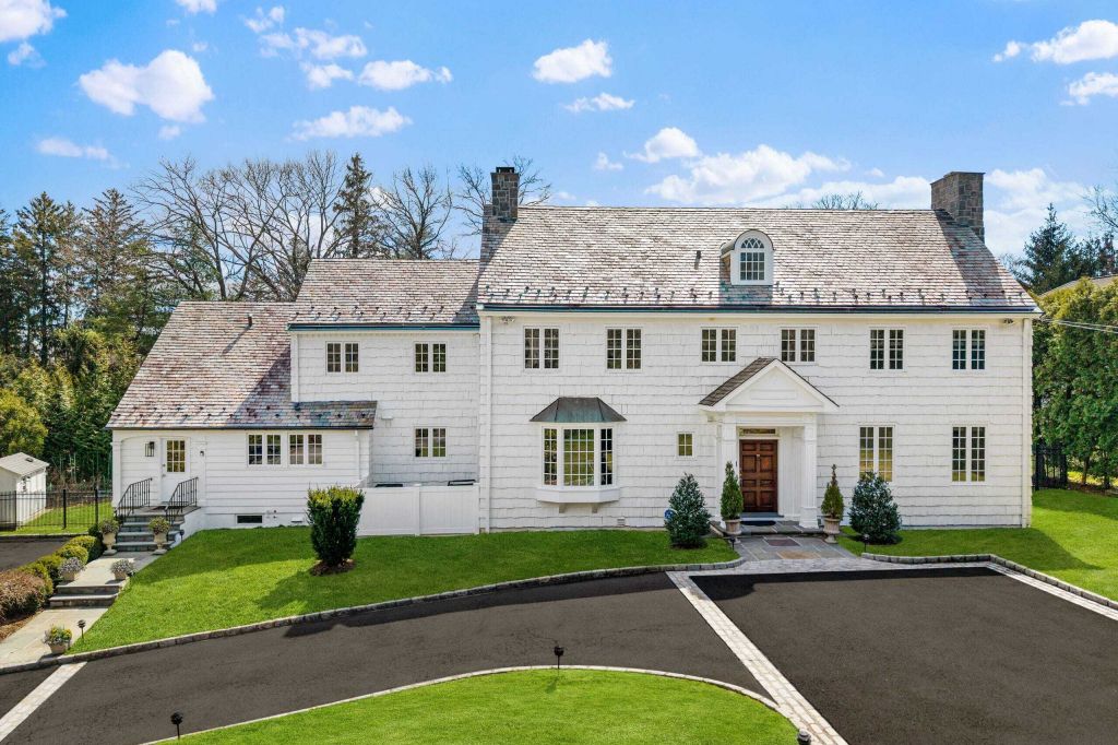 Property photo 1 of 30