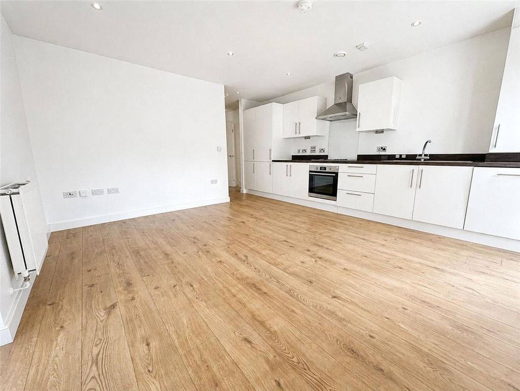 Property photo 2 of 13 Picture No. 36