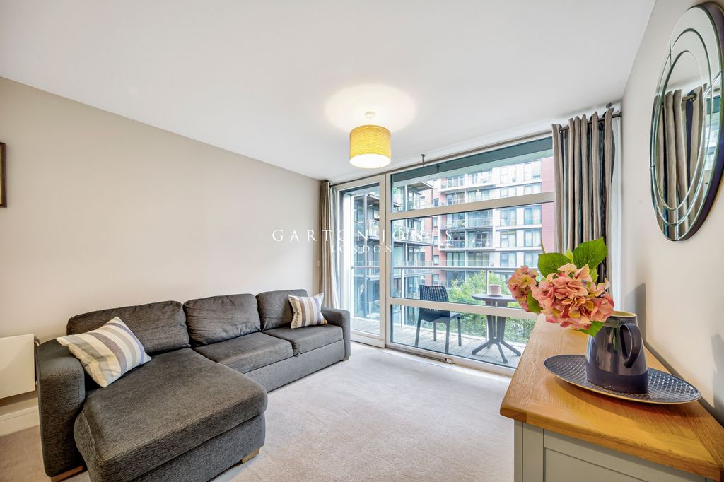 Property photo 3 of 18 Picture No. 16