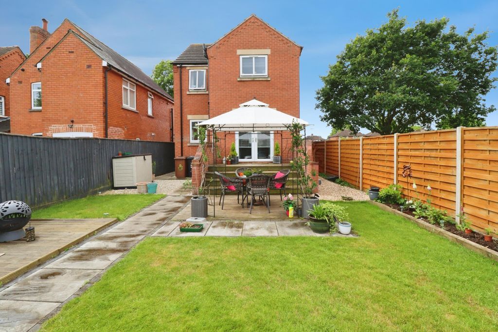 Property photo 3 of 21
