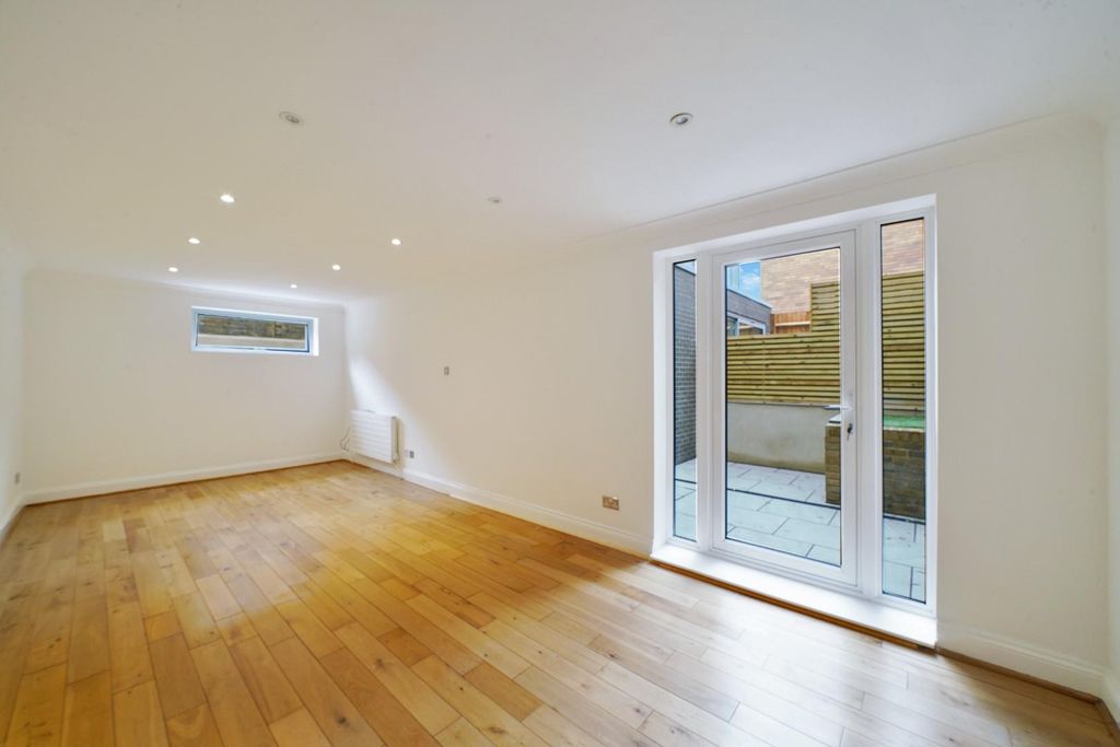 Property photo 1 of 15 Image (2).Jpg